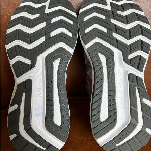 Saucony Women's Omni 20 Gray Running Shoes Size 6.5 - Picture 7 of 9